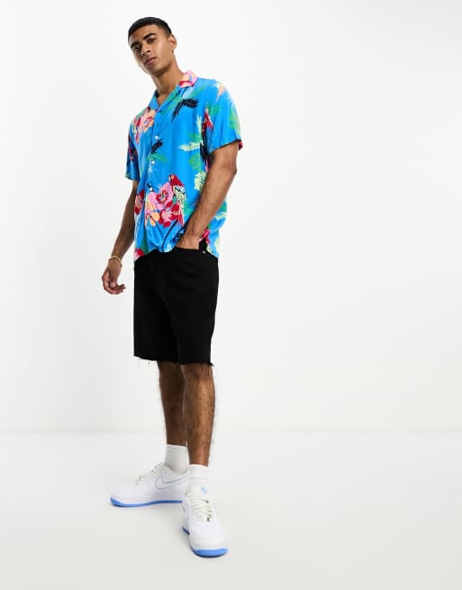 Nike on sale parrot shorts