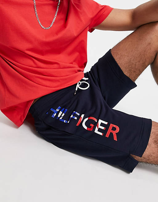 presume Pidgin Absence Tommy Hilfiger USA logo sweat shorts | ASOS