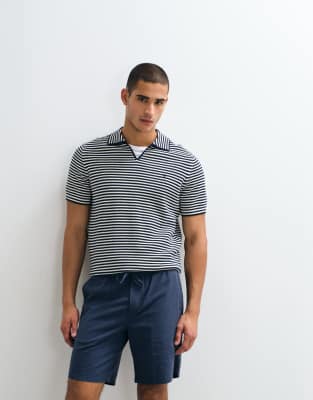 Tommy Hilfiger v-neck collared sweater top in white stripes-Navy