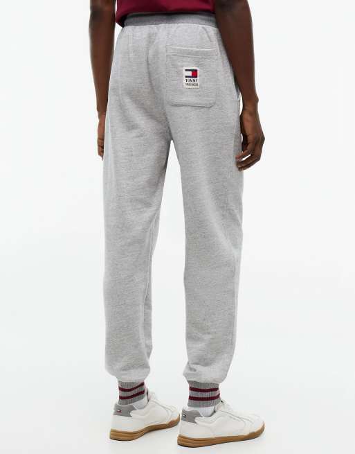 Tommy Hilfiger Varsity logo embroidery relaxed cuffed joggers in light grey heather, 4 of 5