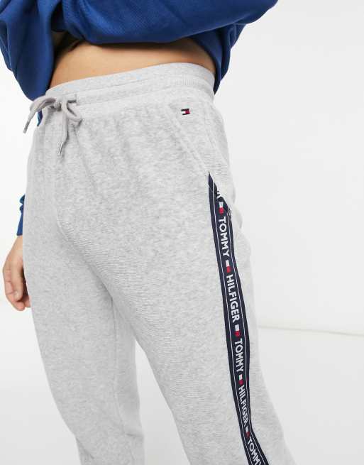 Tommy hilfiger hot sale velour joggers