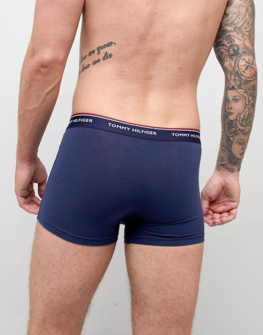 Tommy Hilfiger Vita/röda/marinblå trunks i stretchmodell, 3 pack, 2 av 4