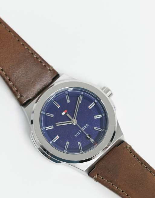 Tommy hilfiger watch with leather outlet strap