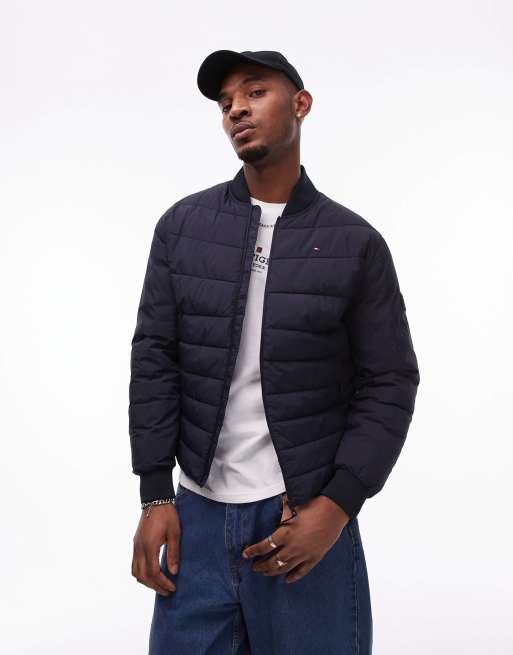 Tommy Hilfiger – Wattierte Bomberjacke in Marineblau mit lockerem Schnitt
