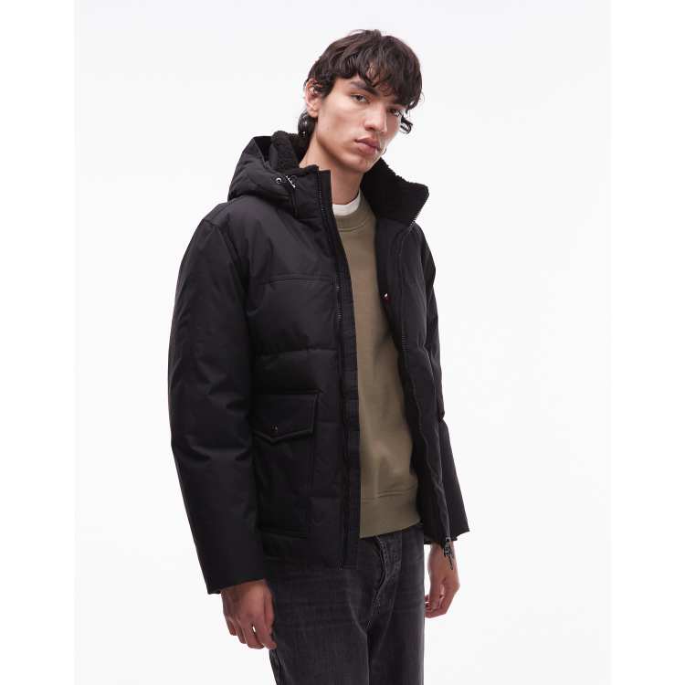 Tommy Hilfiger – Wattierter Utility-Mantel in Schwarz mit Kapuze