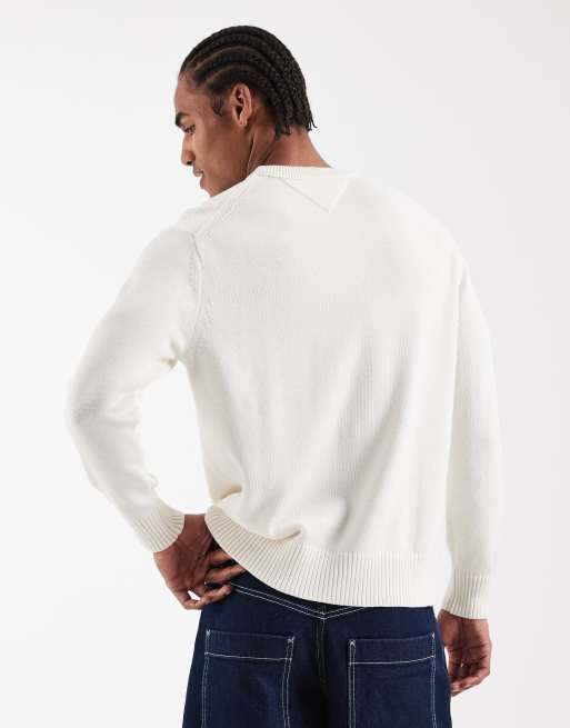Tommy Hilfiger waving flag logo knitted jumper in white, 3 of 5