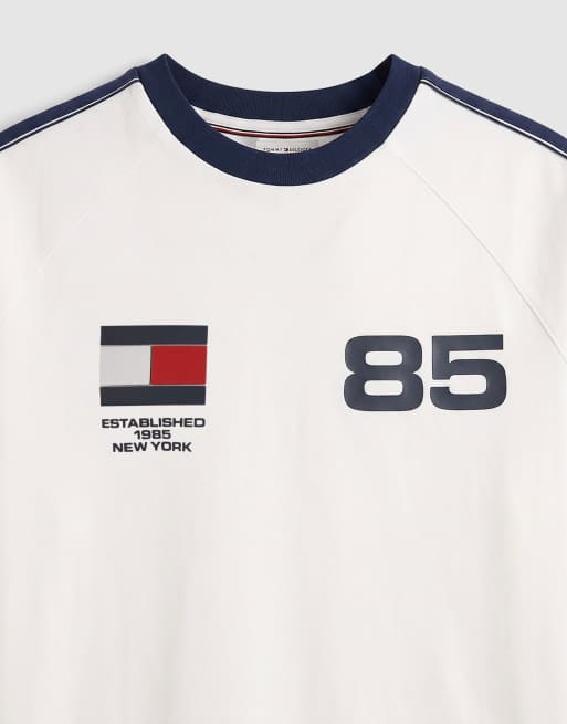 Tommy Hilfiger – World Cup – Biały T-shirt o luźnym kroju, 8 z 9