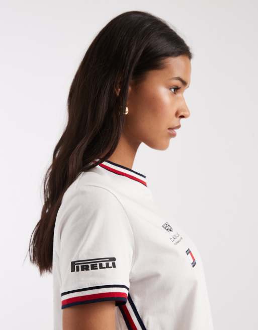 Tommy Hilfiger x Cadillac F1 - Cropped Replica T-shirt in wit, 3 van 4