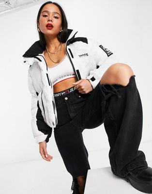 Tommy Hilfiger x Timberland transparent cropped puffer in white - ASOS Price Checker