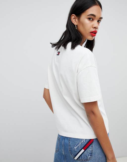 Tommy jeans 5.0 store 90s logo tee