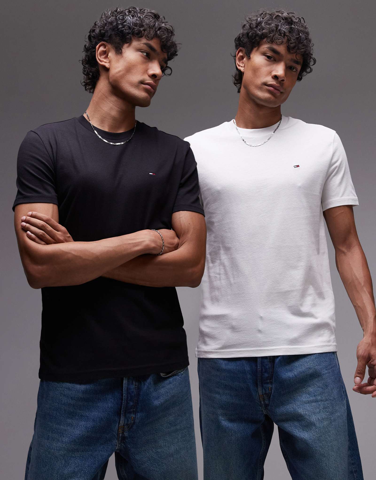 Tommy Jeans - 2 комплекта сверхтонких футболок черного/белого цвета