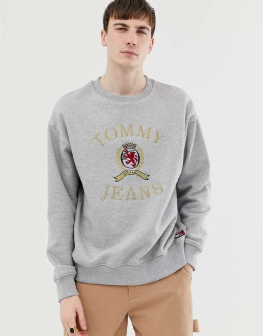 Tommy jeans crest 2025 crew neck sweatshirt