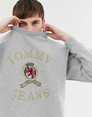 tommy jeans crest crew sweatshirt