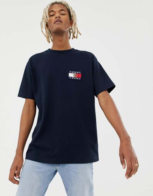 Tommy crest store flag tee