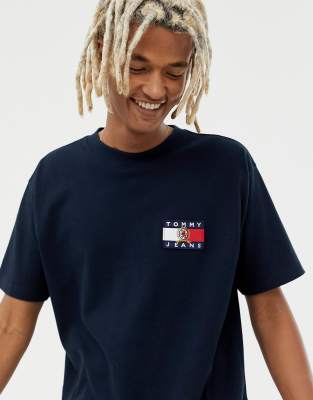 tommy jeans crest t shirt