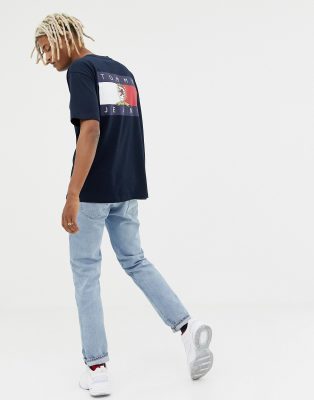 tommy jeans crest 6.0 crewneck