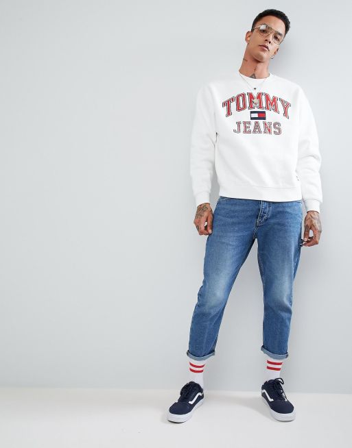 Tommy Jeans 90's Capsule Logo Sweatshirt in Red