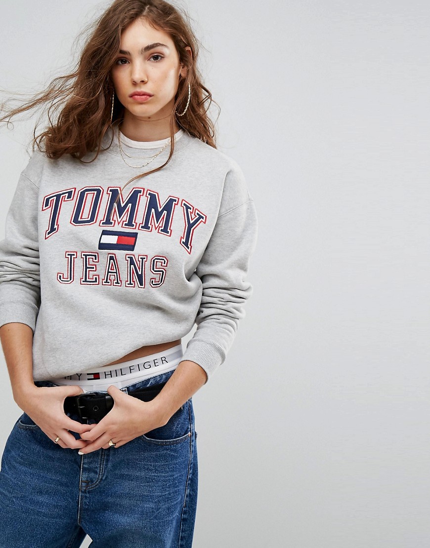 Tommy Jeans 90s Capsule Logo Sweatshirt-Grey