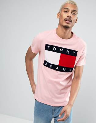 pink tommy jeans t shirt