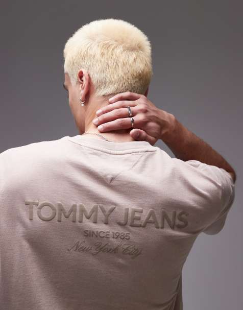 Tommy Jeans 90s oversized t-shirt in taupe - view 1