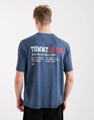 Tommy Jeans 90s Waving Flag Logo T-shirt In Blue