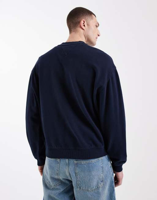 Tommy Jeans 90s wavy flag logo crewneck sweatshirt in navy, 3 of 5