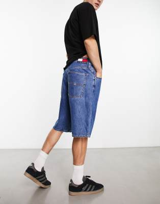 Tommy Jeans - Aiden - Posede denimshorts i blå mellemvask