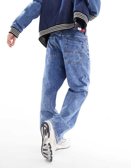 Tommy Jeans - Aiden - Posede jeans i mellemvask