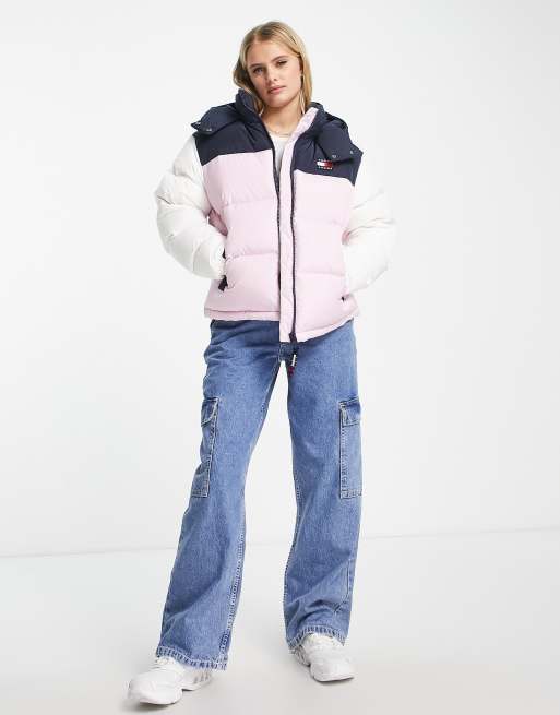 Tommy Jeans – Alaska – Mehrfarbige Steppjacke aus Polyester mit