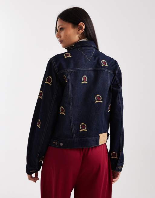 Tommy Jeans all over crest denim jacket in dark indigo wash, 4 of 4