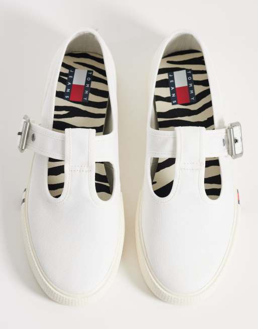 Tommy Jeans archive Mary Jane shoes in white, 2 of 5
