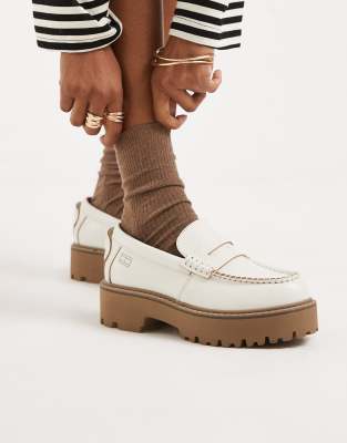  archive real leather loafers in ivory