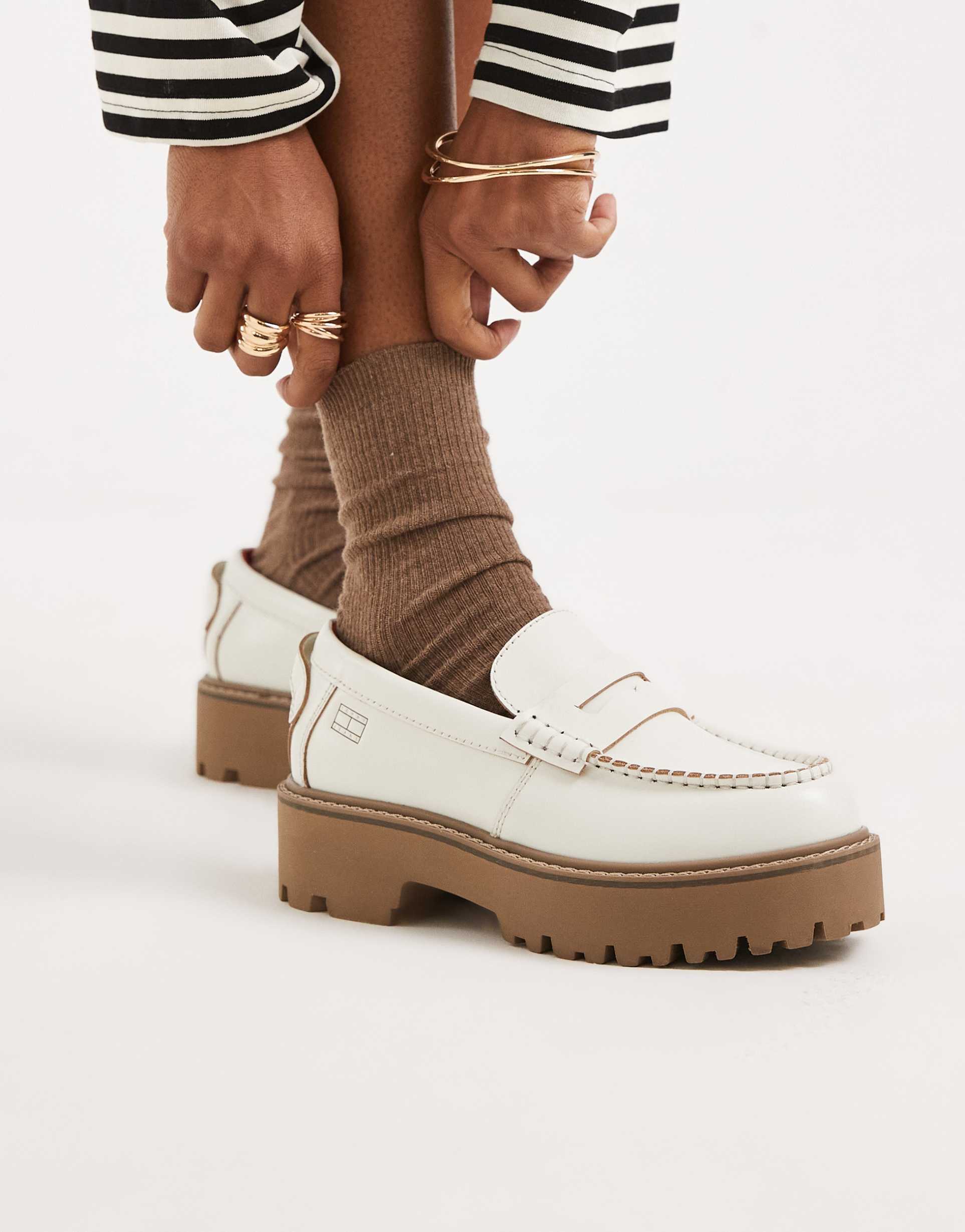 tommy jeans archive real leather loafers in ivory