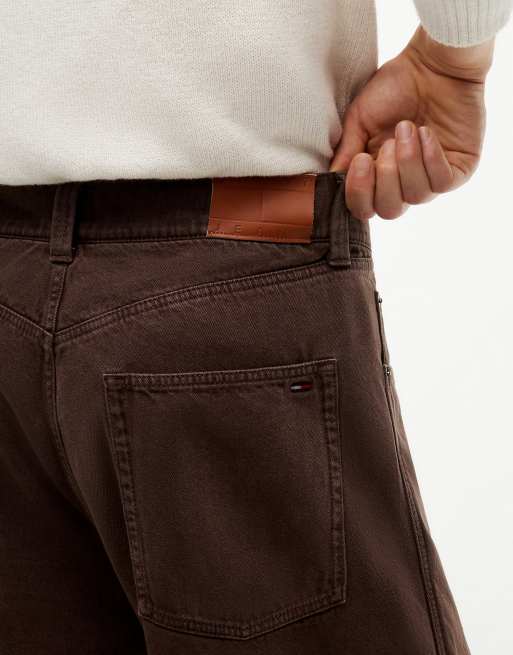 Tommy Jeans Ashton barrel leg boxy black jeans in hemlock brown, 3 of 6