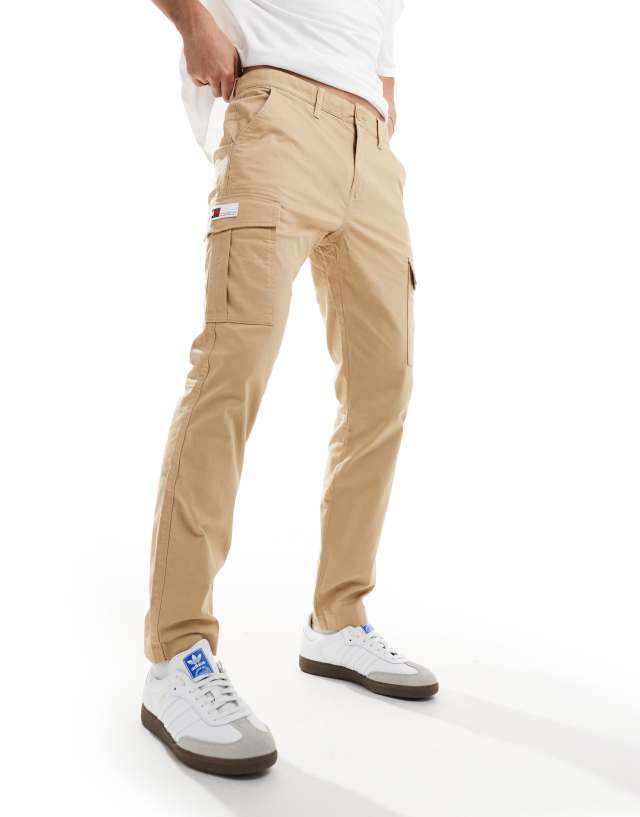 Tommy Jeans - austin lightweight cargo trousers in sand