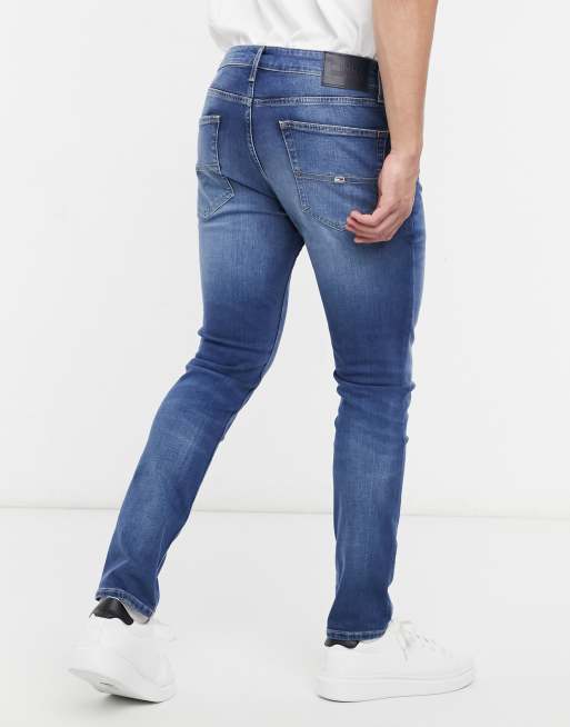Tommy Jeans – Austin – Schmal zulaufende Jeans in mittlerer Waschung, 2 von 4