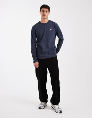 Tommy Jeans Badge Chest Logo Long Sleeve T-shirt In Blue