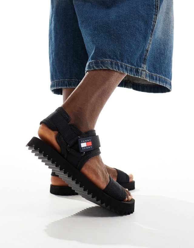 Tommy Jeans - badge chunky sandals in black