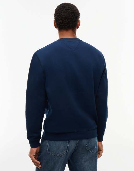 Tommy Jeans Badge fleece crew neck sweatshirt in dark blue, 4 of 7