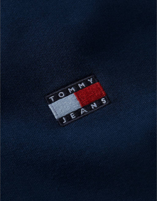 Tommy Jeans Badge fleece crew neck sweatshirt in dark blue, 7 of 7