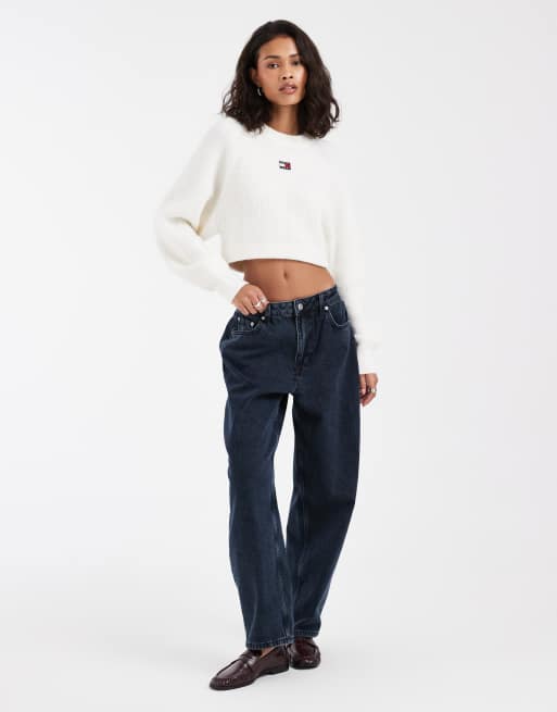 Tommy Jeans badge logo cropped sweater in white, 2 of 4