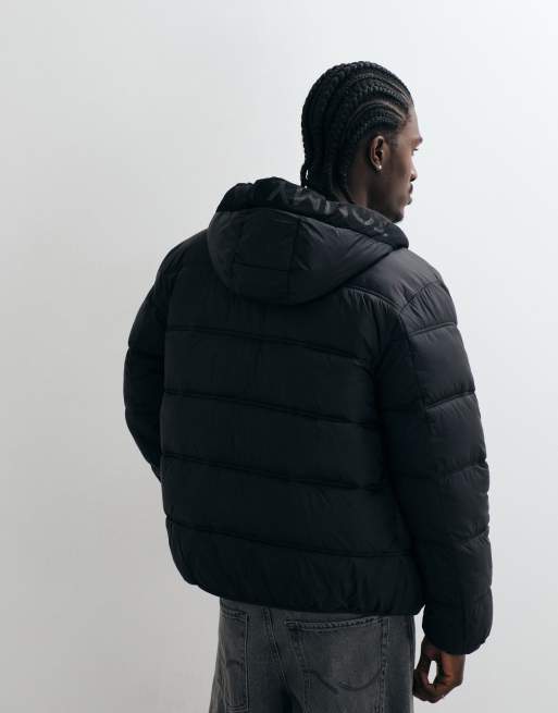 Tommy Jeans badge logo hooded puffer jacket in black, 3 of 5