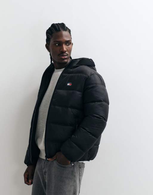 Tommy Jeans badge logo hooded puffer jacket in black, 5 of 5