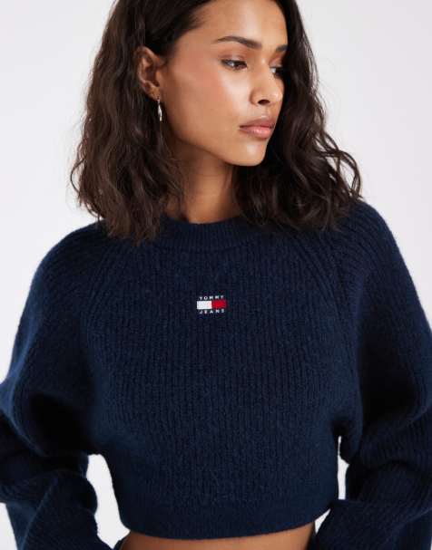 Tommy Jeans badge logo kort tröja i navy - view 1