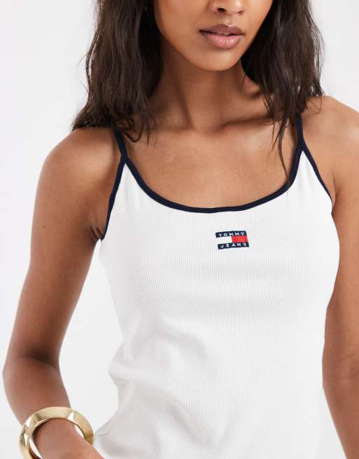Tommy Jeans badge logo slim fit strappy singlet in white, 3 of 4