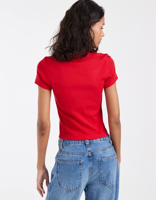 Tommy Jeans badge logo slim fit t-shirt in red, 4 of 4