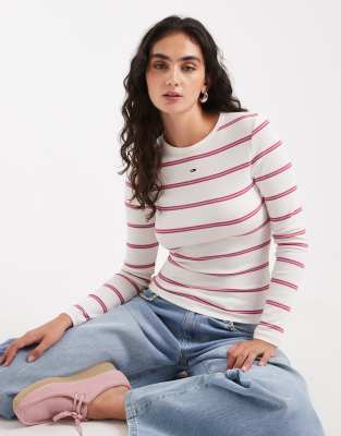 Tommy Jeans Badge Ribbed Long Sleeve Striped T-shirt In Neutral