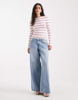 Tommy Jeans Badge Ribbed Long Sleeve Striped T-shirt In Neutral