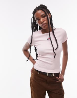 Tommy Jeans Badge Ribbed T-shirt In Pink
