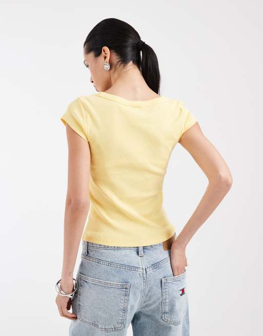 Tommy Jeans badge slim fit rib t-shirt in yellow, 4 of 4